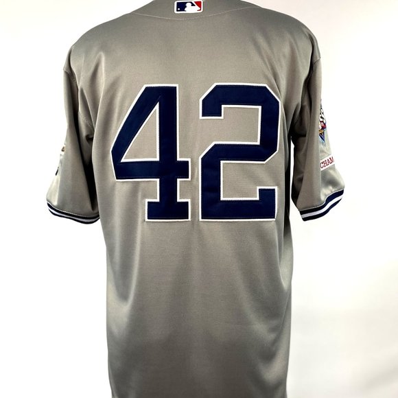 New York YANKEES #42 Mariano Rivera Grey Jersey 2009 World Series Patch - Picture 1 of 6